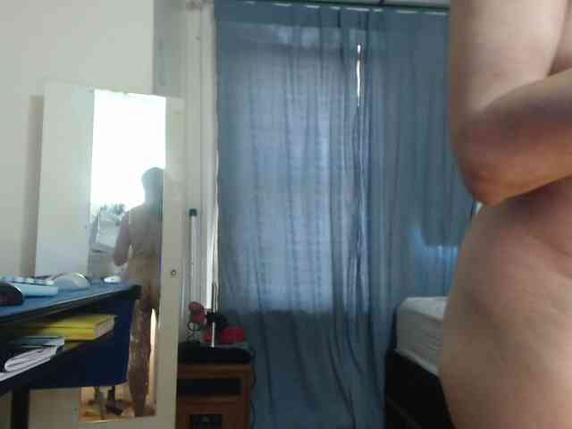 FIXMYASSTOO webcam