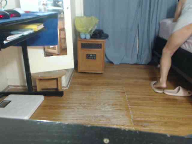 FIXMYASSTOO webcam