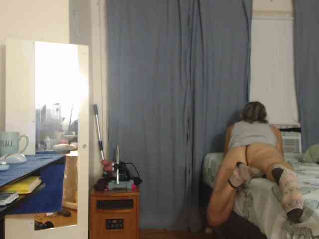 FIXMYASSTOO webcam
