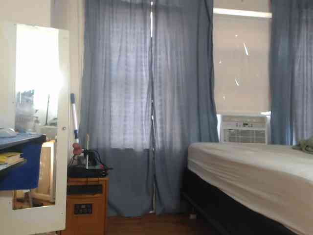 FIXMYASSTOO webcam