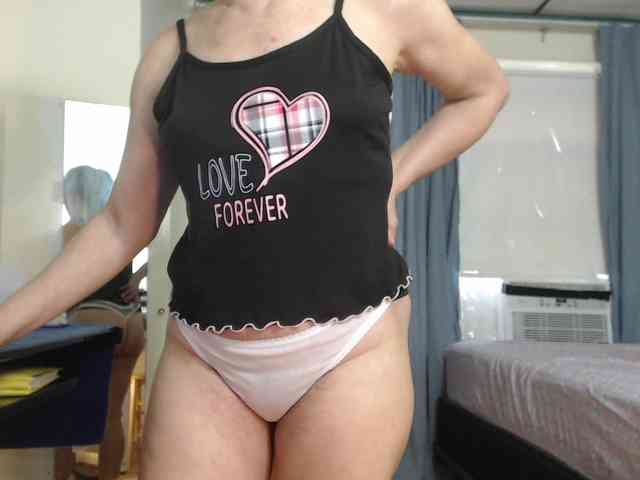 FIXMYASSTOO webcam