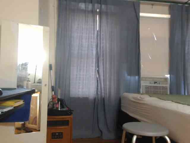 FIXMYASSTOO webcam