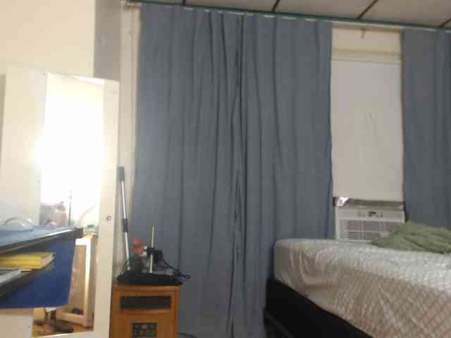 FIXMYASSTOO webcam