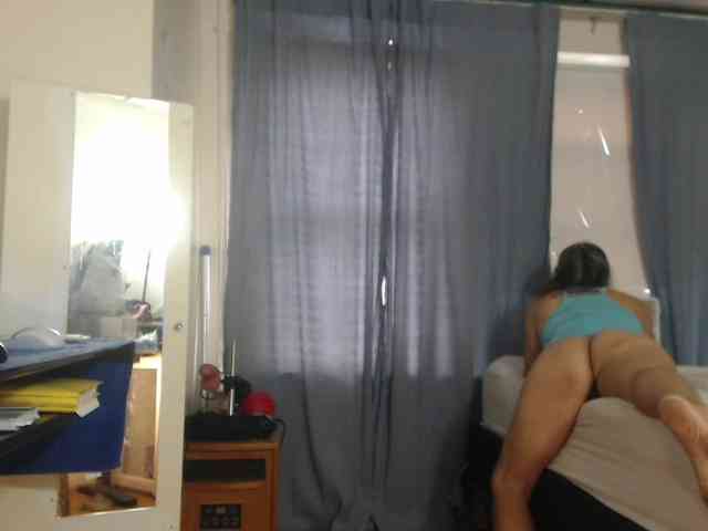 FIXMYASSTOO webcam
