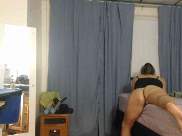 FIXMYASSTOO webcam