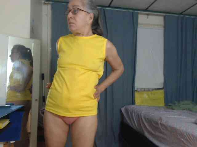 FIXMYASSTOO webcam