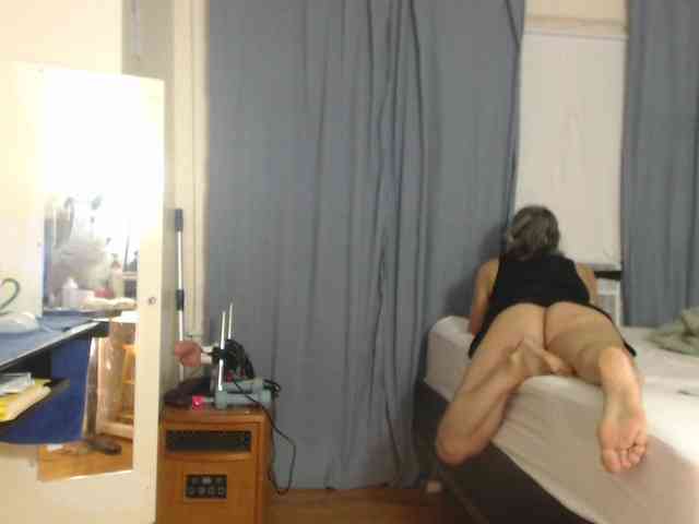 FIXMYASSTOO webcam