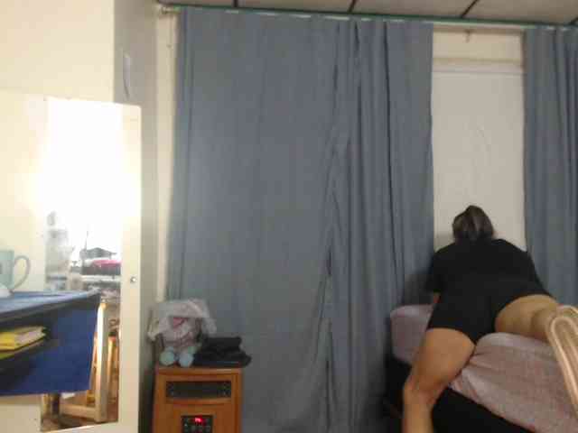 FIXMYASSTOO webcam