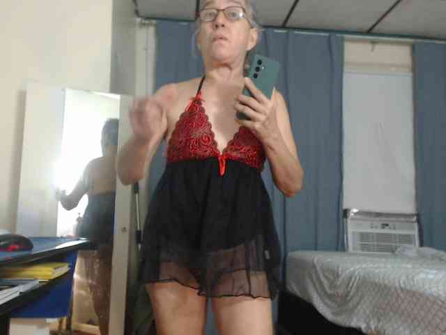 FIXMYASSTOO webcam