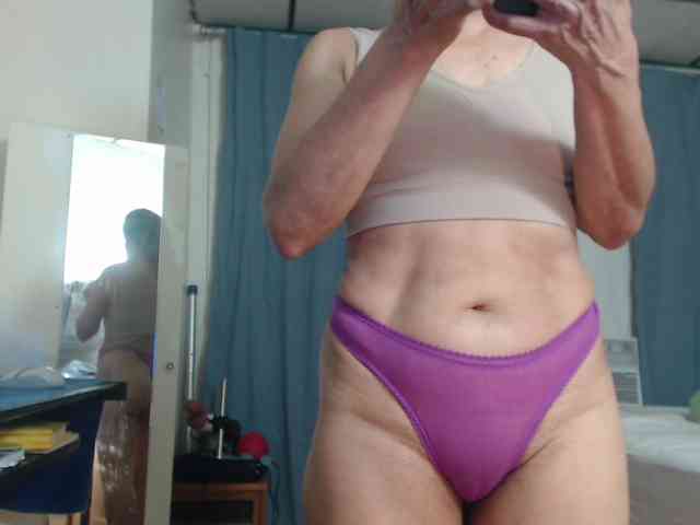 FIXMYASSTOO webcam