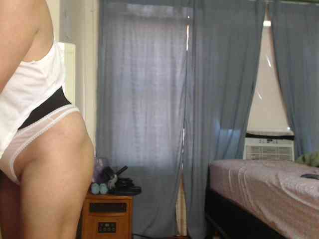FIXMYASSTOO webcam