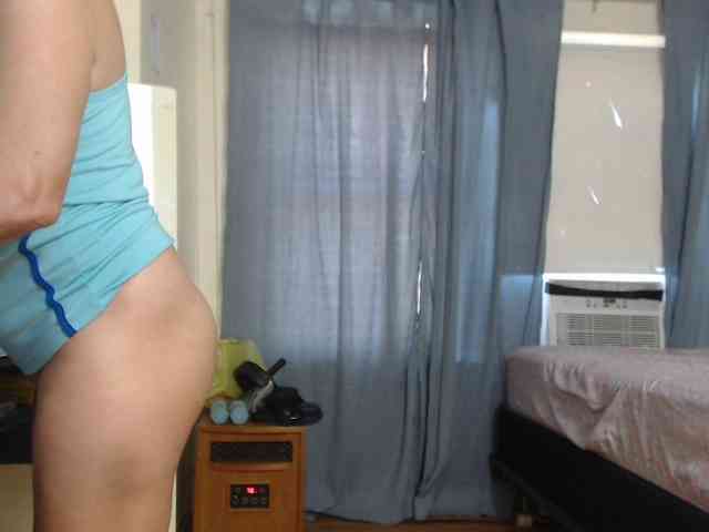 FIXMYASSTOO webcam