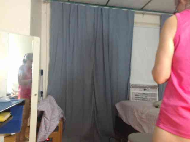 FIXMYASSTOO webcam