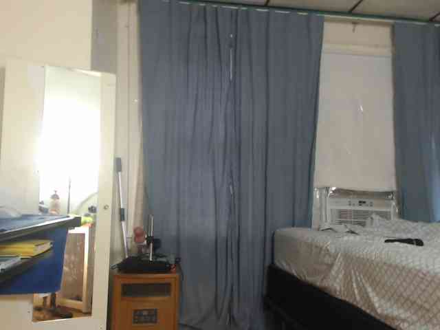 FIXMYASSTOO webcam