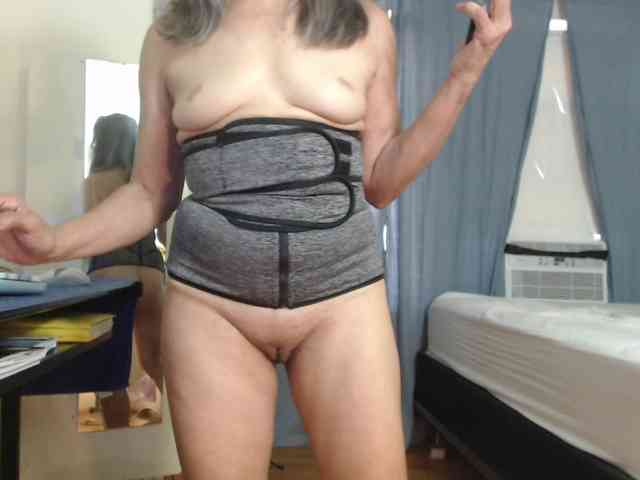 FIXMYASSTOO webcam