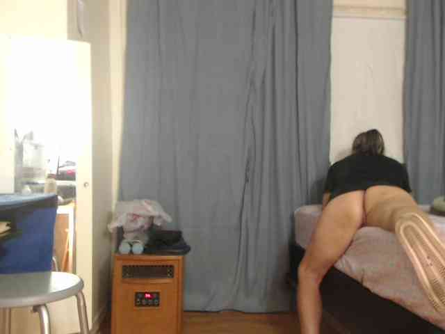 FIXMYASSTOO webcam