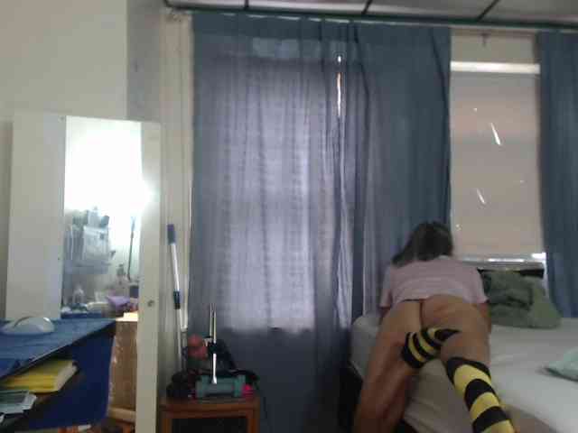 FIXMYASSTOO webcam