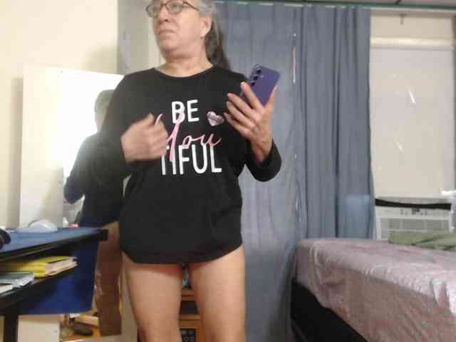 FIXMYASSTOO webcam