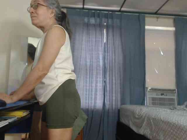 FIXMYASSTOO webcam