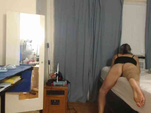 FIXMYASSTOO webcam