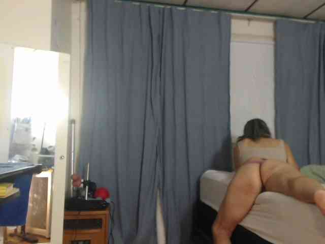 FIXMYASSTOO webcam