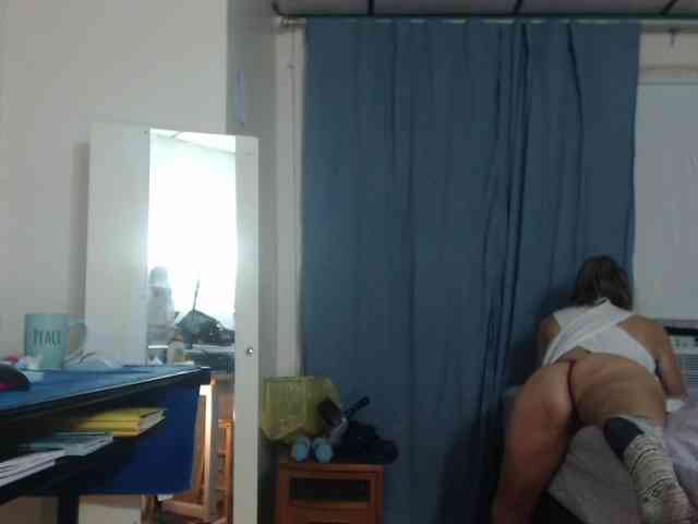 FIXMYASSTOO webcam