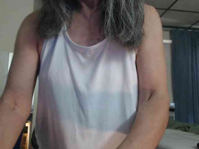 FIXMYASSTOO webcam