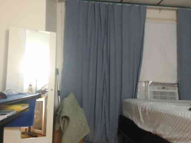 FIXMYASSTOO webcam