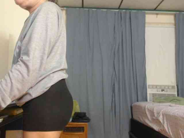 FIXMYASSTOO webcam