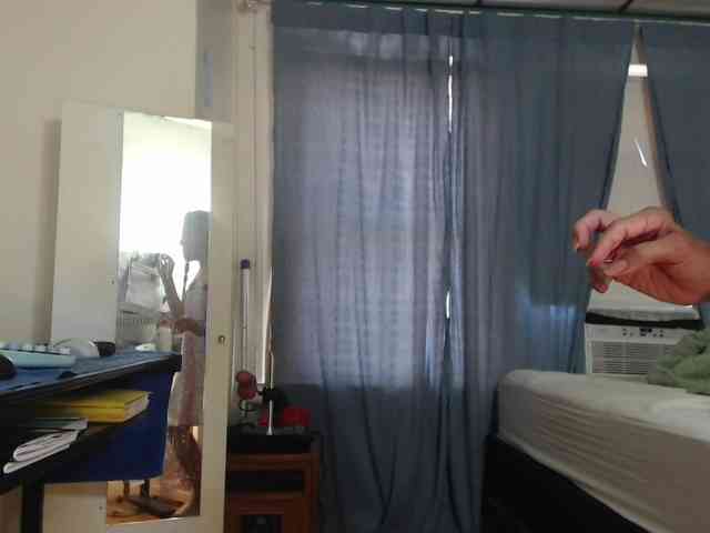 FIXMYASSTOO webcam