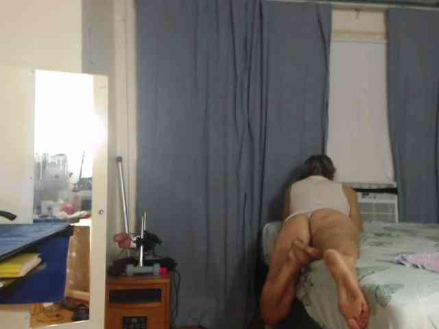 FIXMYASSTOO webcam
