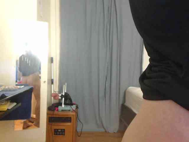 FIXMYASSTOO webcam