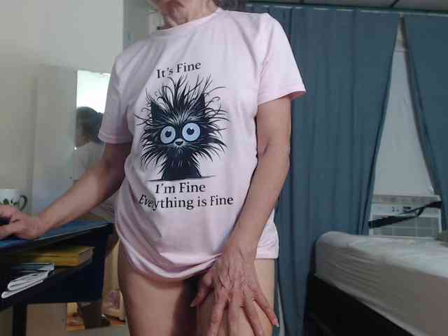 FIXMYASSTOO webcam