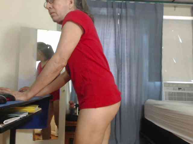 FIXMYASSTOO webcam