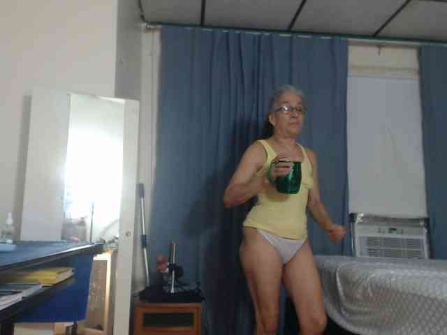 FIXMYASSTOO webcam