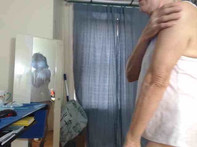 FIXMYASSTOO webcam