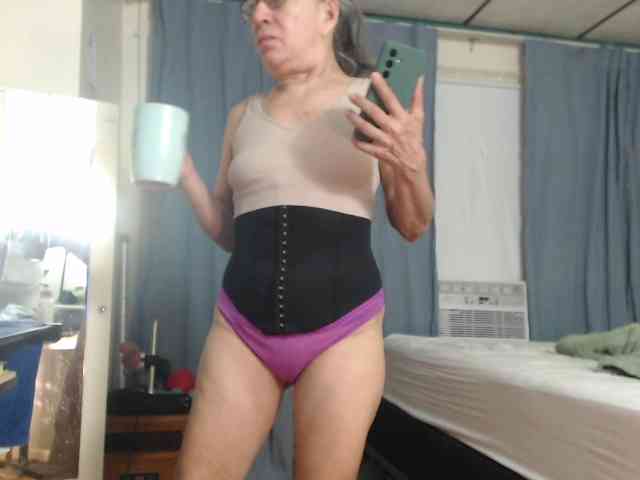 FIXMYASSTOO webcam