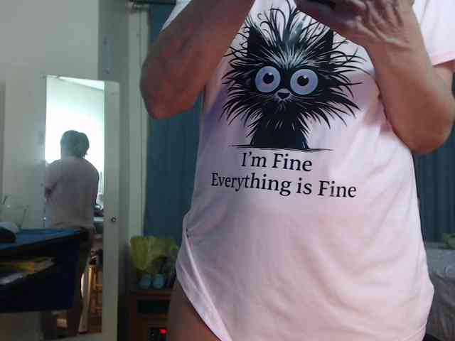 FIXMYASSTOO webcam