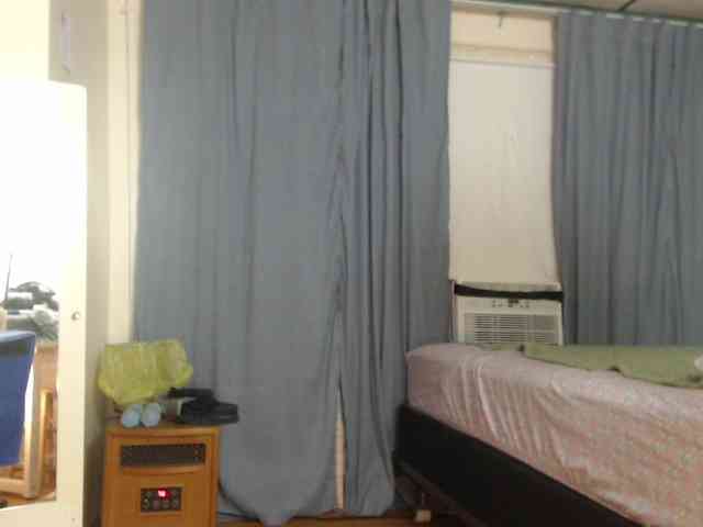 FIXMYASSTOO webcam
