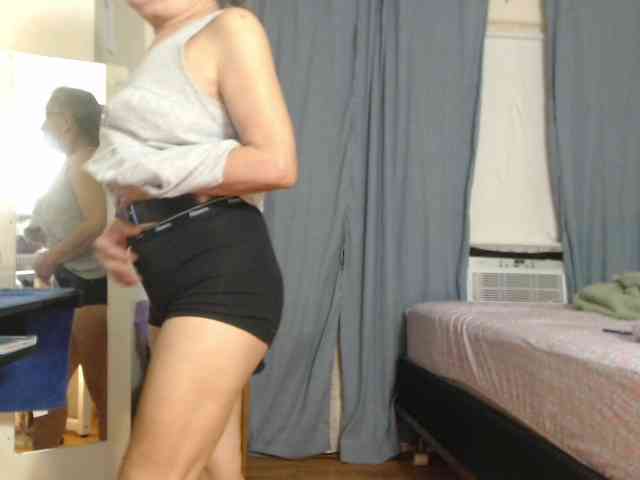 FIXMYASSTOO webcam