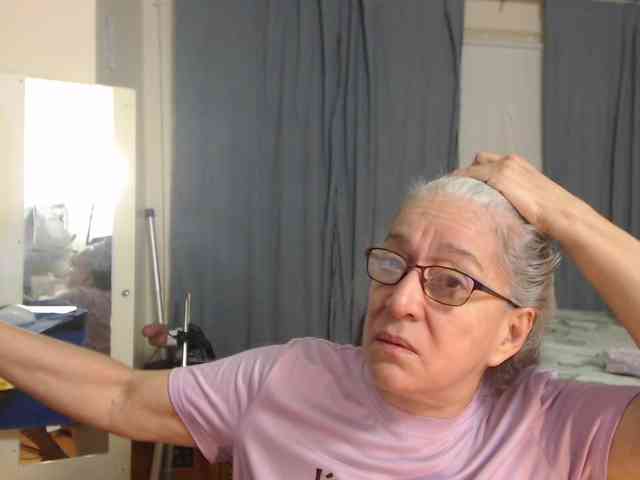 FIXMYASSTOO webcam