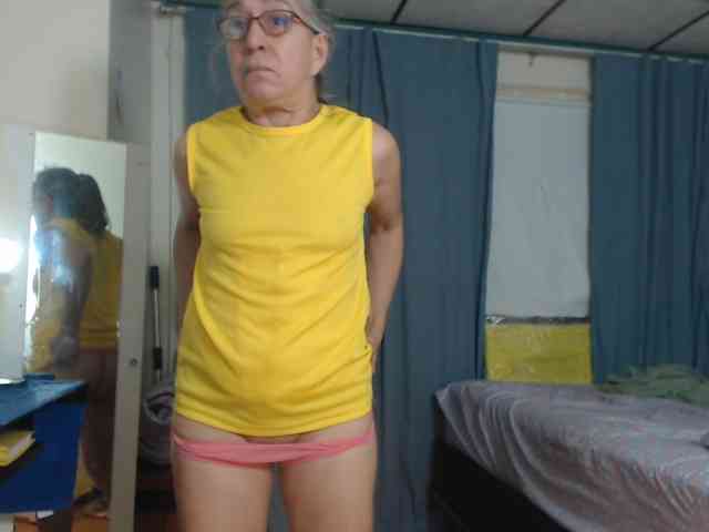FIXMYASSTOO webcam