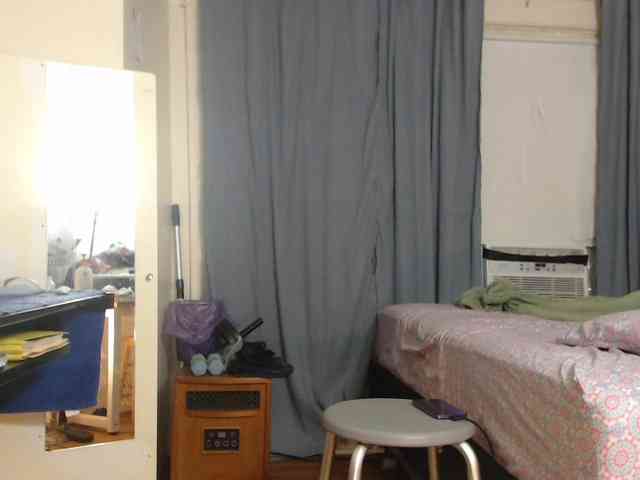 FIXMYASSTOO webcam