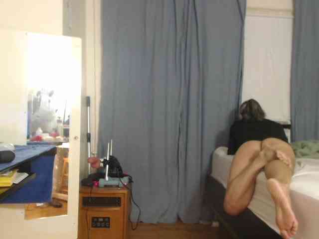 FIXMYASSTOO webcam