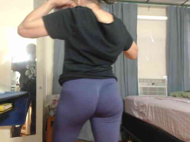 FIXMYASSTOO webcam