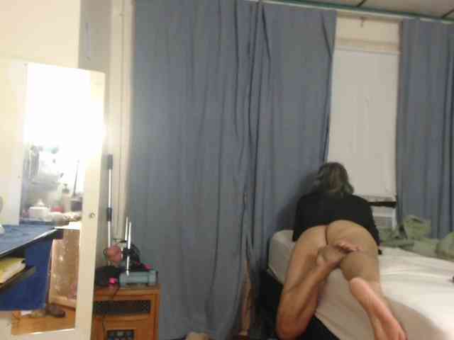 FIXMYASSTOO webcam
