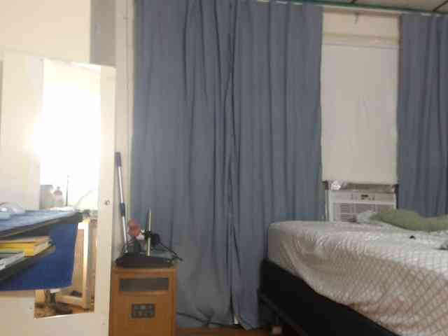 FIXMYASSTOO webcam