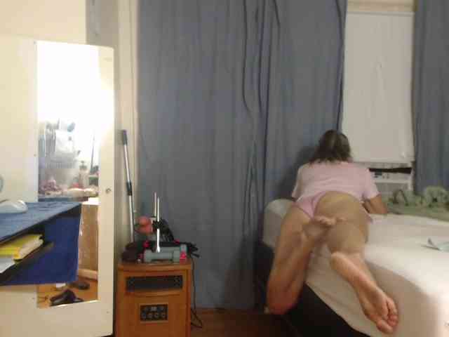 FIXMYASSTOO webcam