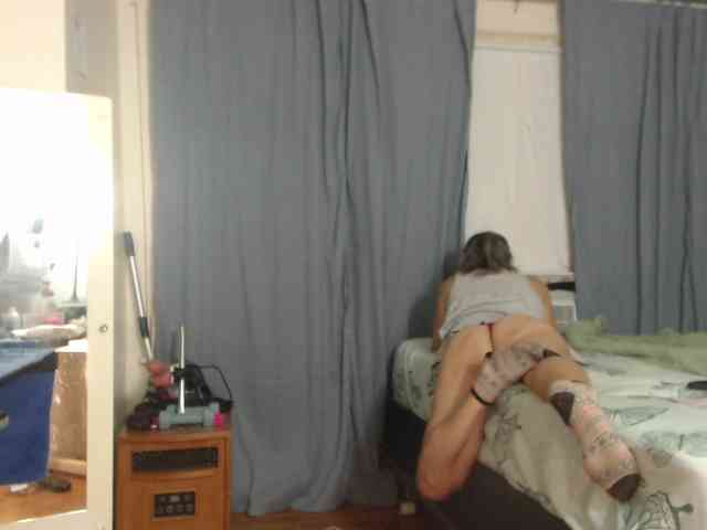 FIXMYASSTOO webcam