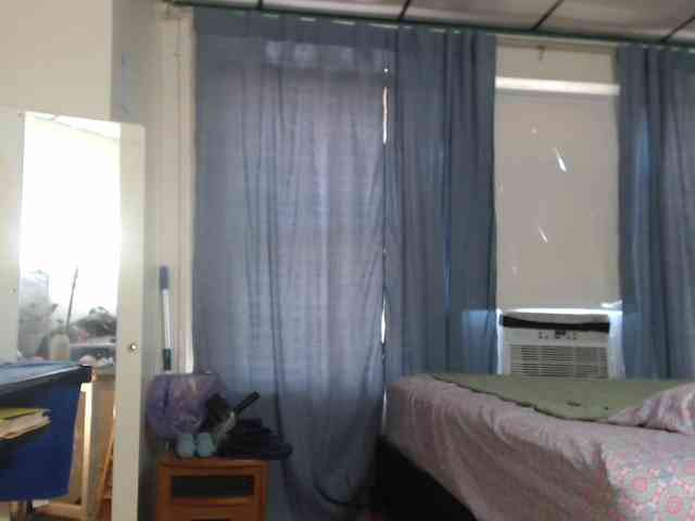 FIXMYASSTOO webcam